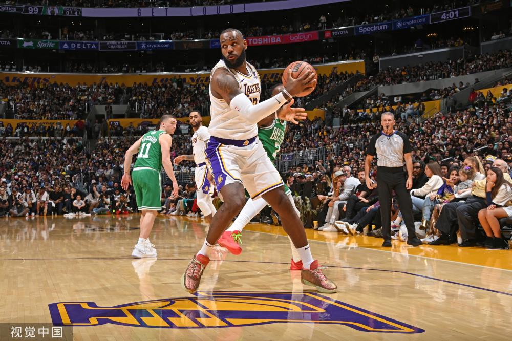 作为公众人 作为公众人