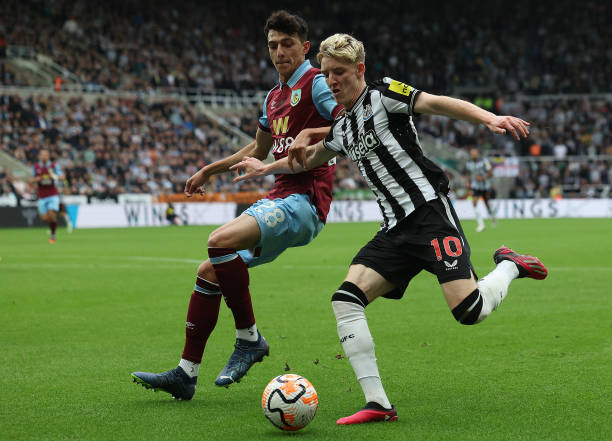 男篮完成重 男篮完成重